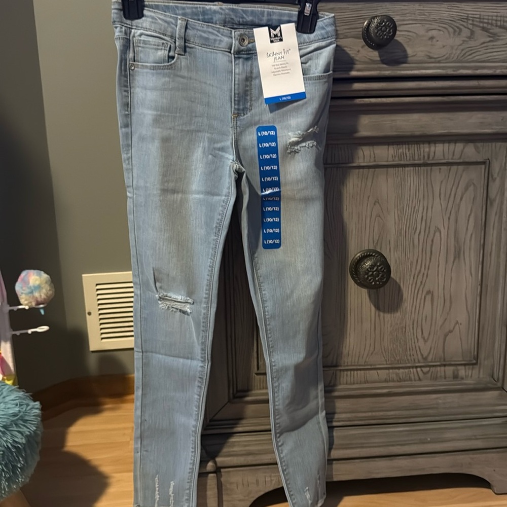 Stylish Light Blue Distressed Girls Jeans Size 10/12